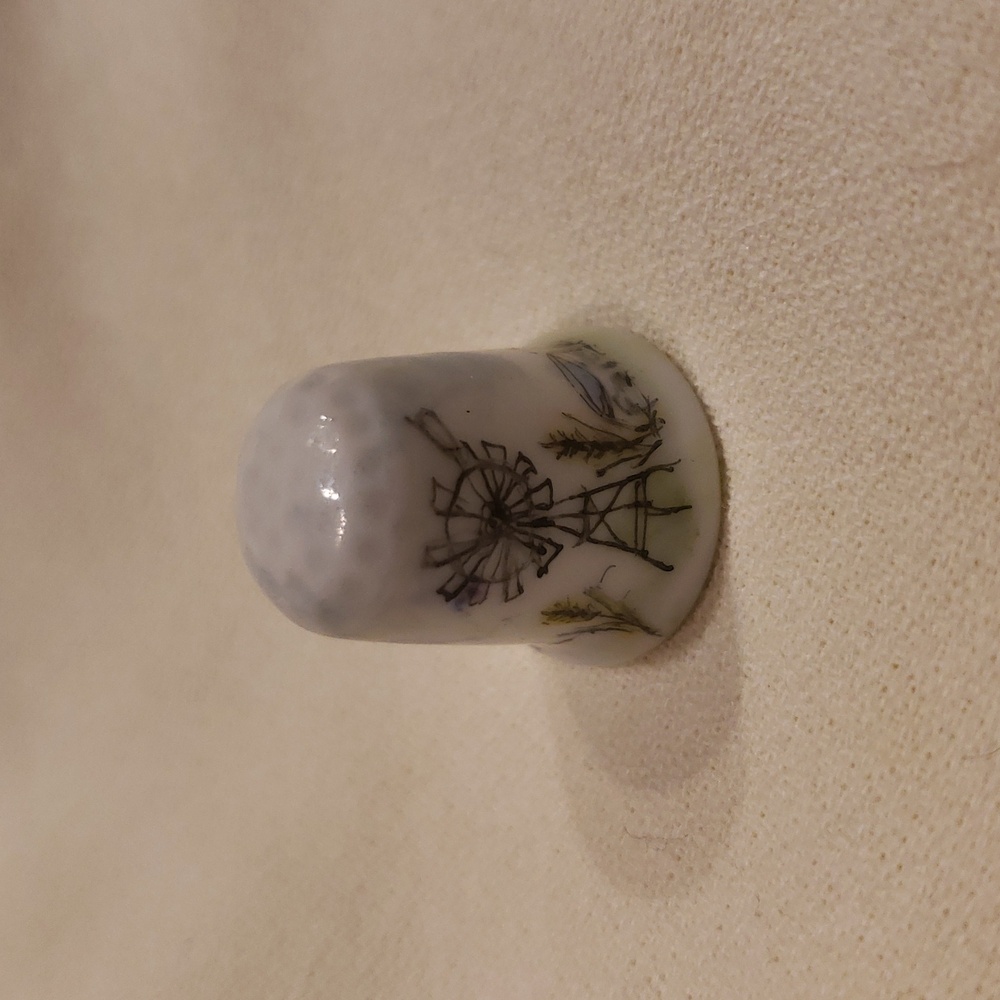 STAFFORD KANSAS Thimble Centennial 1885-1985 - VTG Commemorative Sewing HandMade